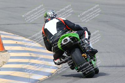 media/Mar-13-2022-SoCal Trackdays (Sun) [[112cf61d7e]]/Turn 10 Backside (105pm)/